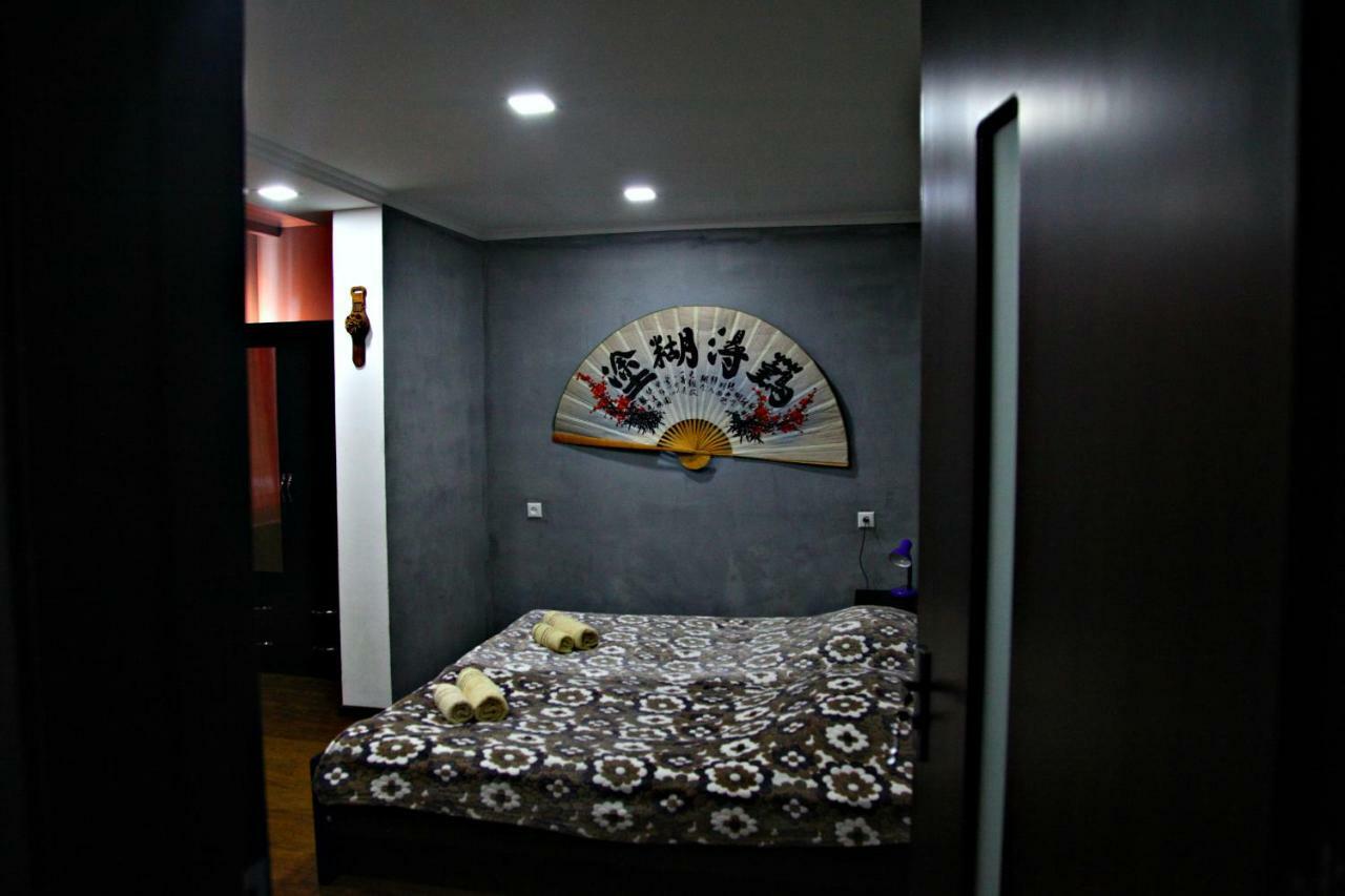 Guesthouse Different Tbilisi Exterior foto