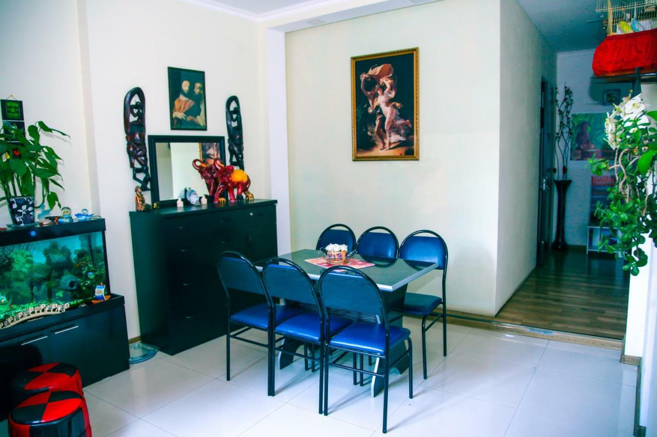 Guesthouse Different Tbilisi Exterior foto